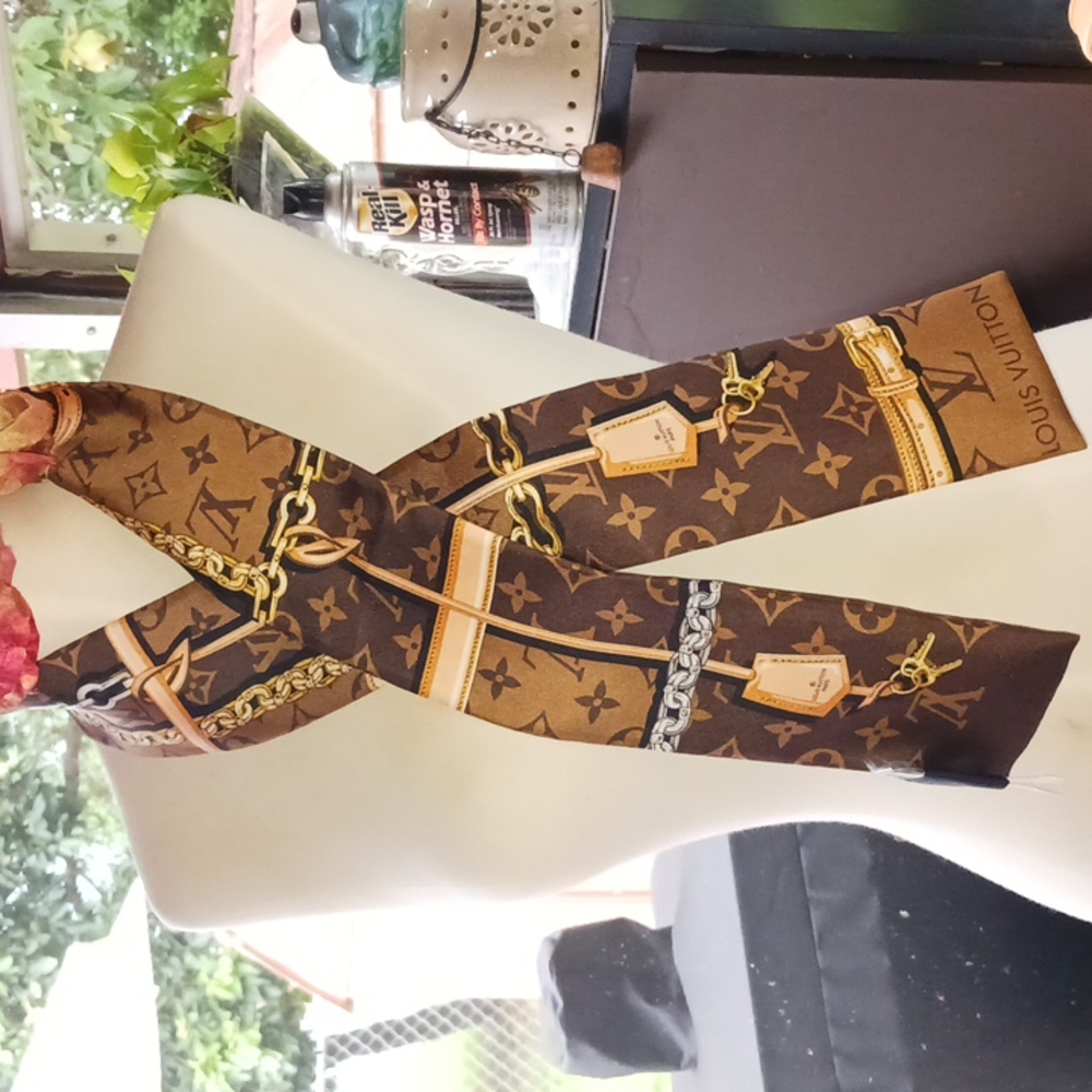 LOUIS VUITTON NEW MONOGRAM CONFIDENTIAL BANDEAU 100% Authentic - Picture 12 of 13